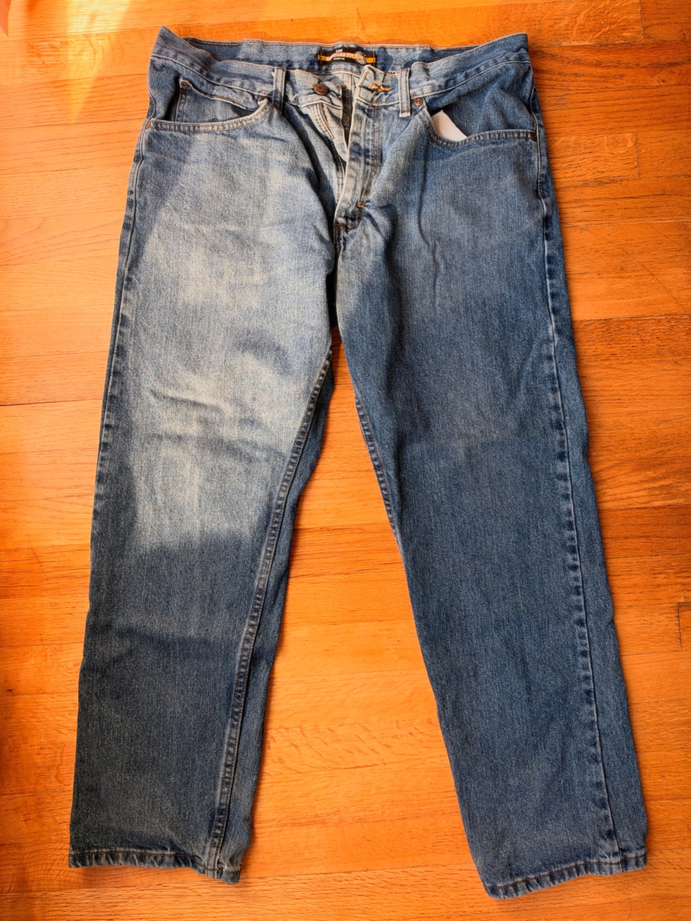 Lee Men's Slim-Straight Jeans in Light Blue Wash